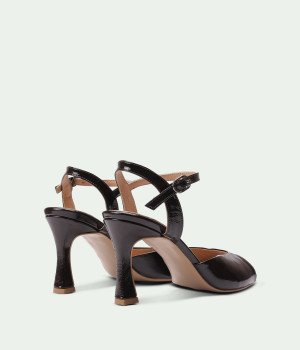 Takt Brown Rugan