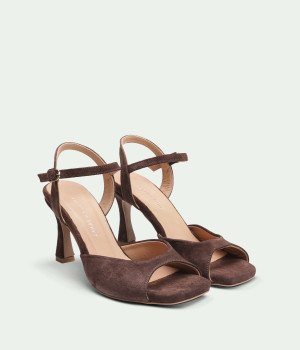 Takt Brown Suede
