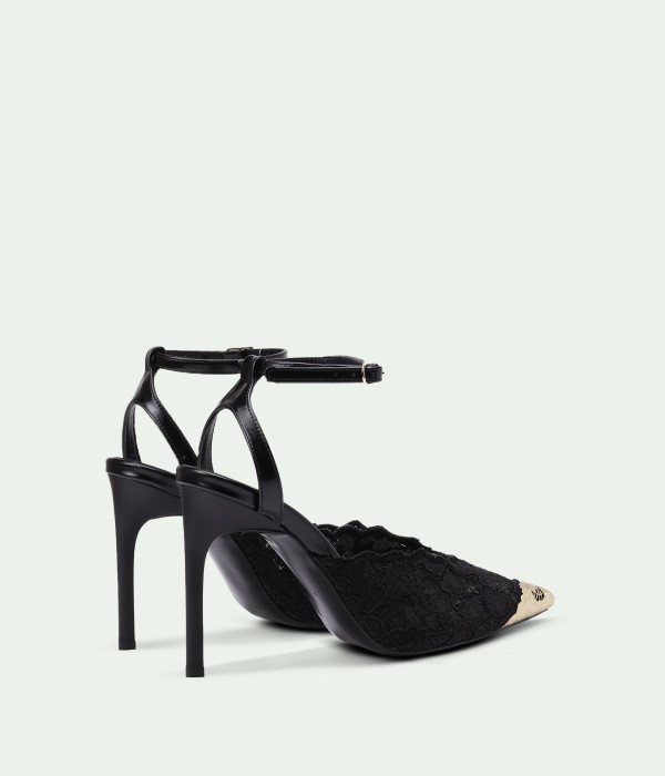 Aura Heels Black