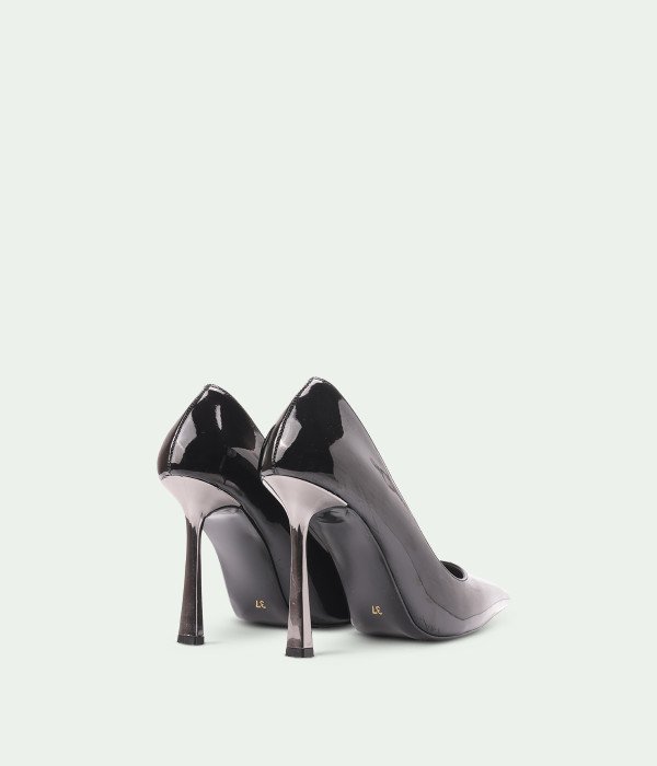 Aveloria Chantrelle Black Rugan