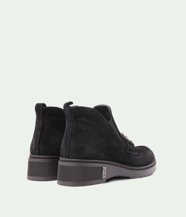Ressavelle Black Suede
