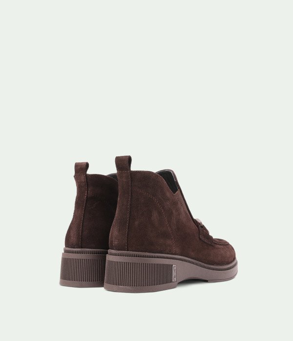 Ressavelle Brown Suede