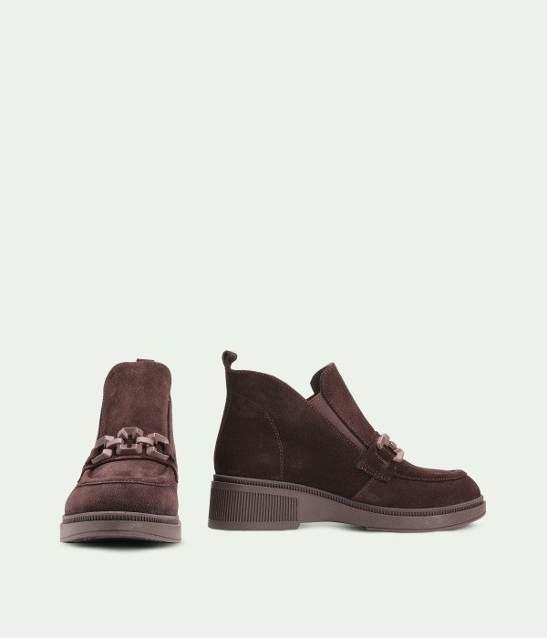 Ressavelle Brown Suede