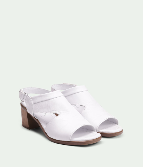 Zanira White