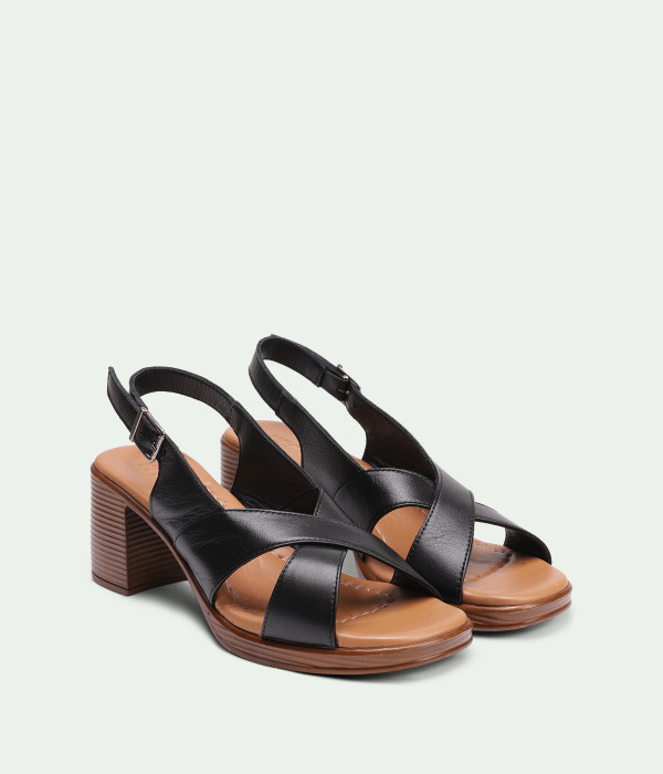 Stravia Black