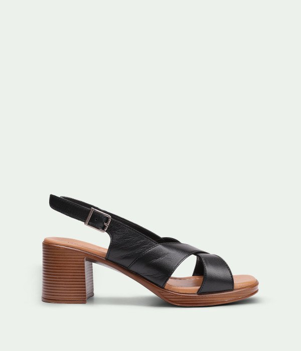 Stravia Black