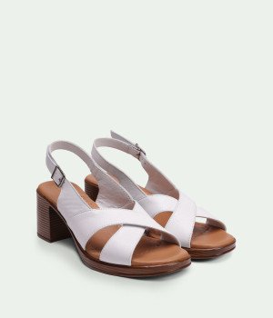 Stravia White
