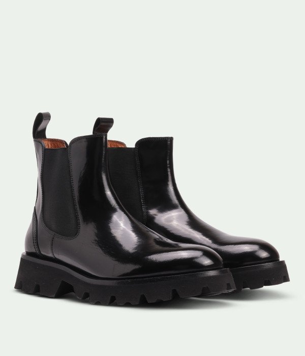 Raviquea Bellastra Black