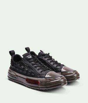 Laurentis Black