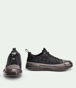 Laurentis Black