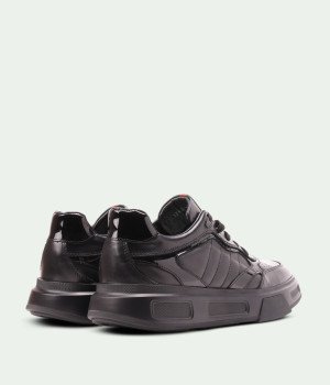 Ilvano Sorial Black Rugan