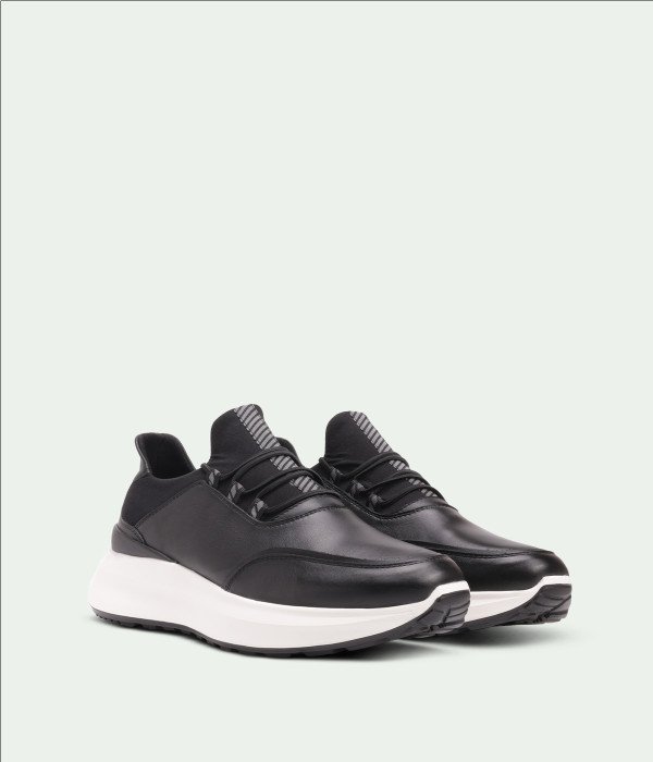 Yarvoni Derano Black