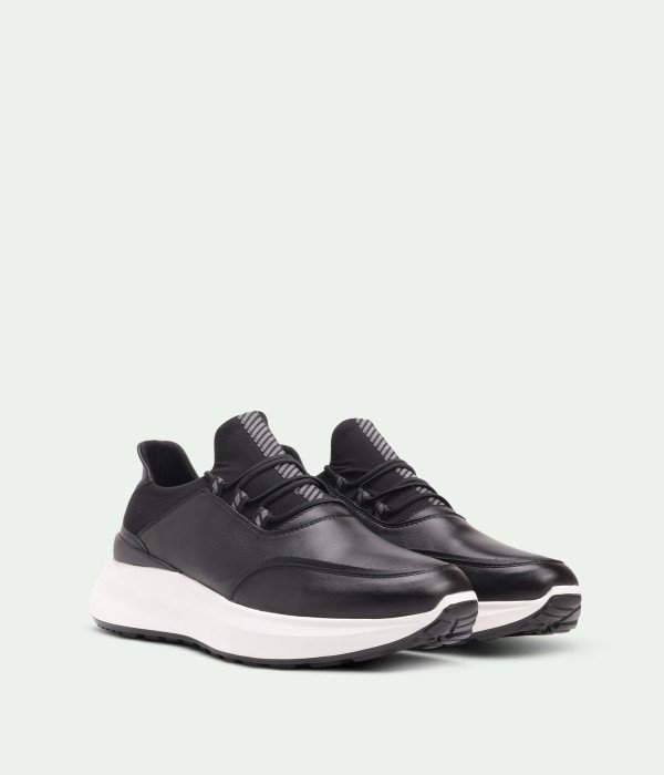 Yarvoni Derano Black