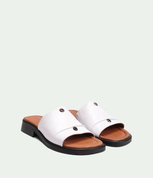 Avelia White