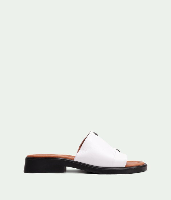 Avelia White
