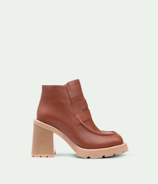 Valoria Chantisse Brown