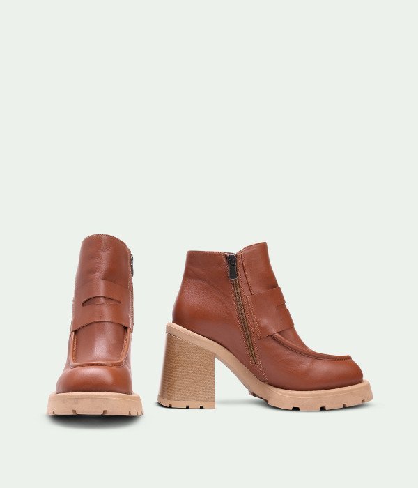 Valoria Chantisse Brown