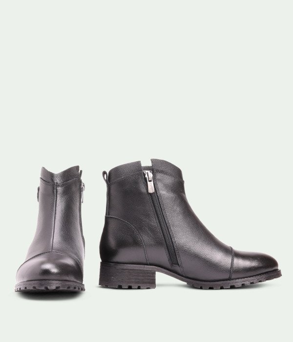 Elarion Parissea Black