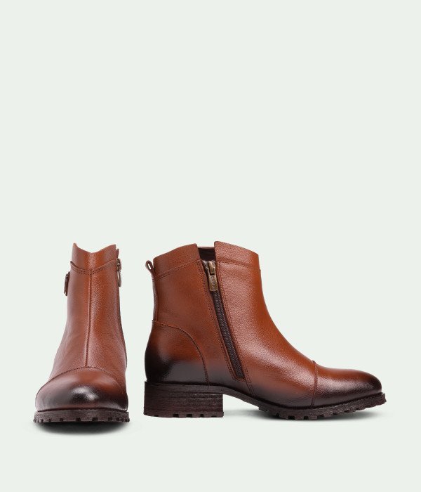 Elarion Parissea Tan