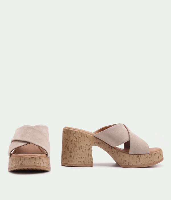 Elowyn Beige Suede
