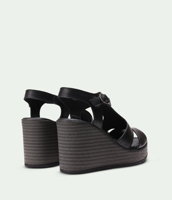 Alouisa Black