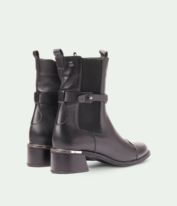 Faverio Silque Black