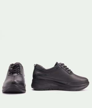 Novessia Clairmont Black