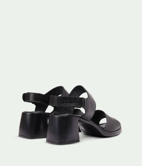 Solstice Black