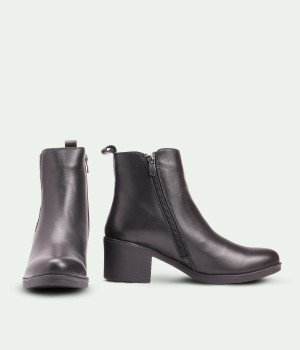 Vesparoné Lumess Black