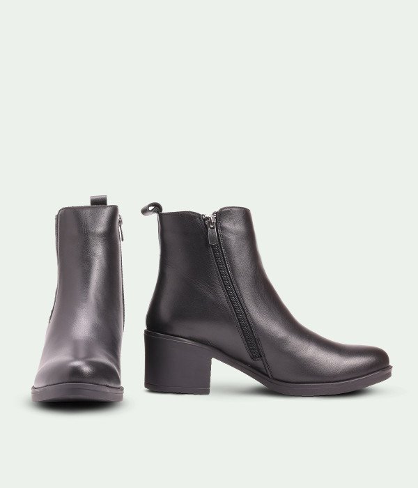 Vesparoné Lumess Black