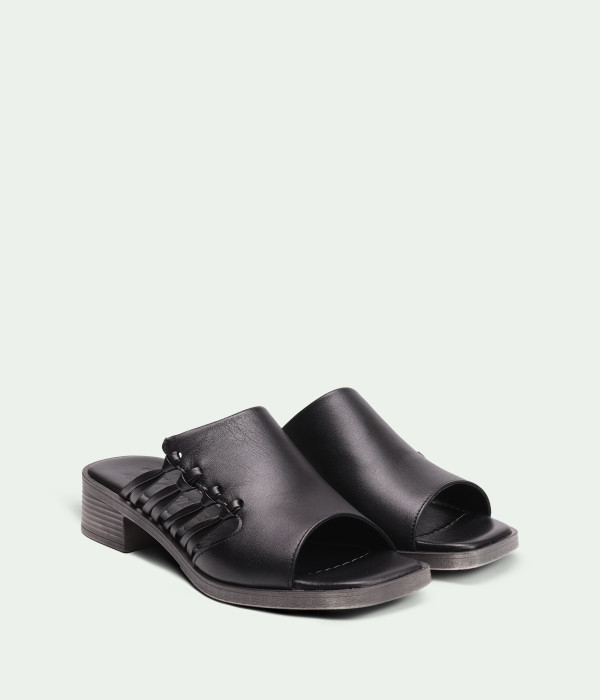Brisa Black