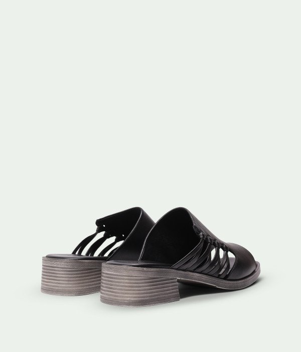 Brisa Black