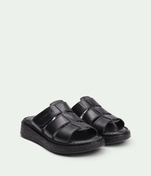 Calidora Black