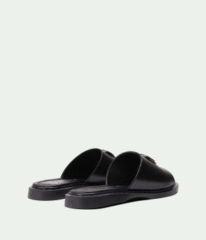 Sundara Black