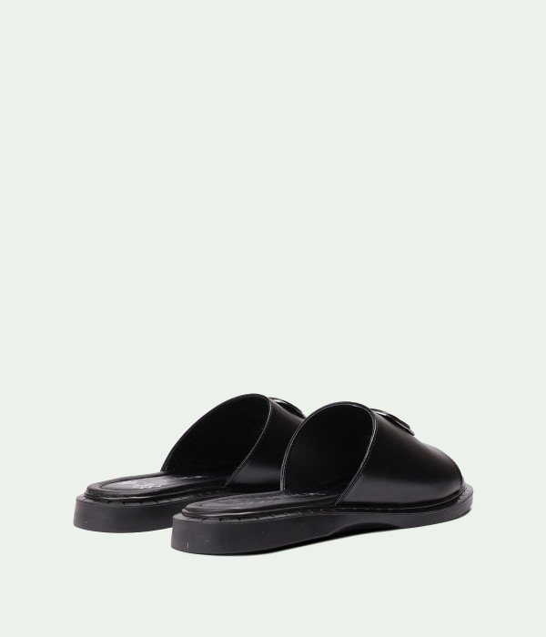 Sundara Black