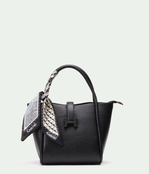 Zuri Black