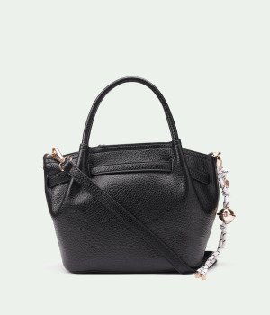 Solis Black