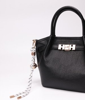 Solis Black