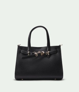 Jolie Black