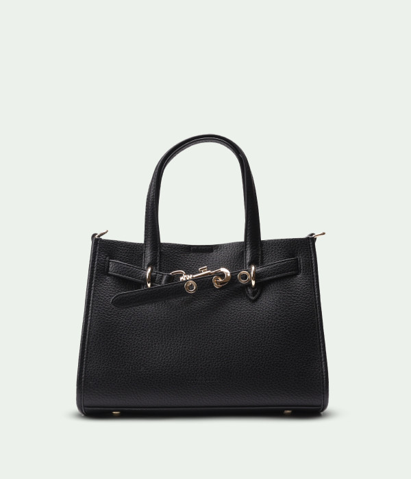 Jolie Black