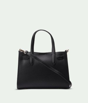 Jolie Black
