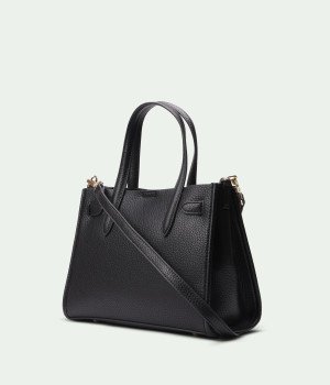 Jolie Black
