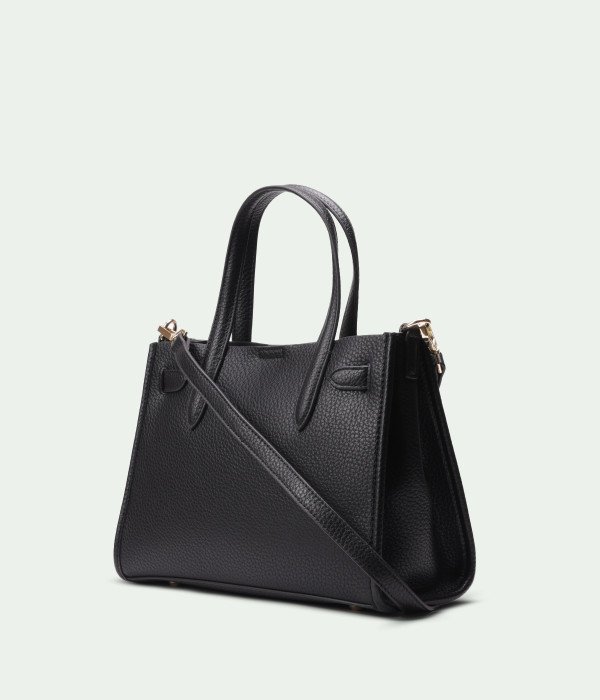 Jolie Black