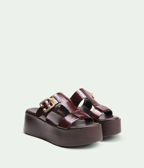 Monvera Brown