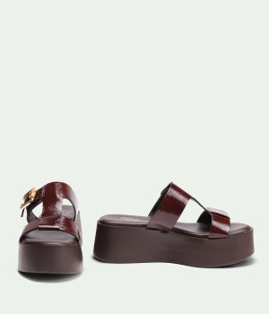 Monvera Brown