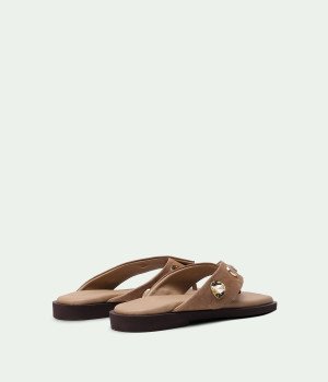 Coralie TanSuede