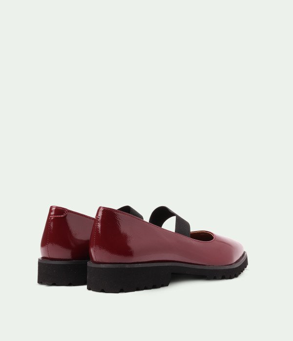 Dorvessa Quessia Burgundy