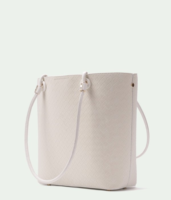 Finesse White