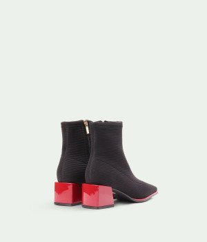 Liorenza Alvéa Black