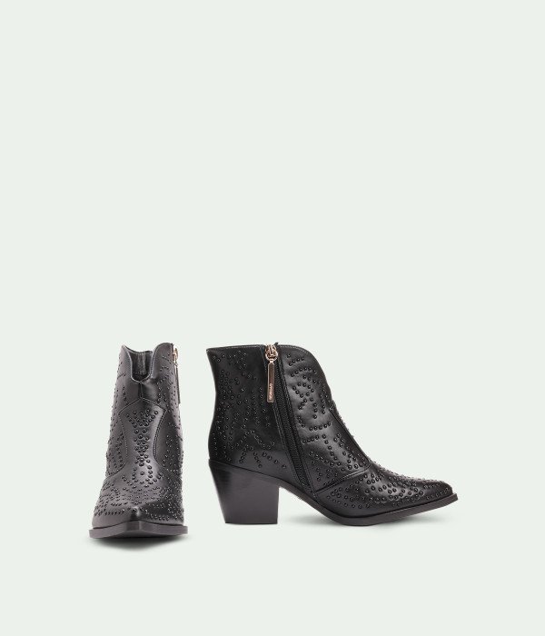 Carvesso Lunea Black